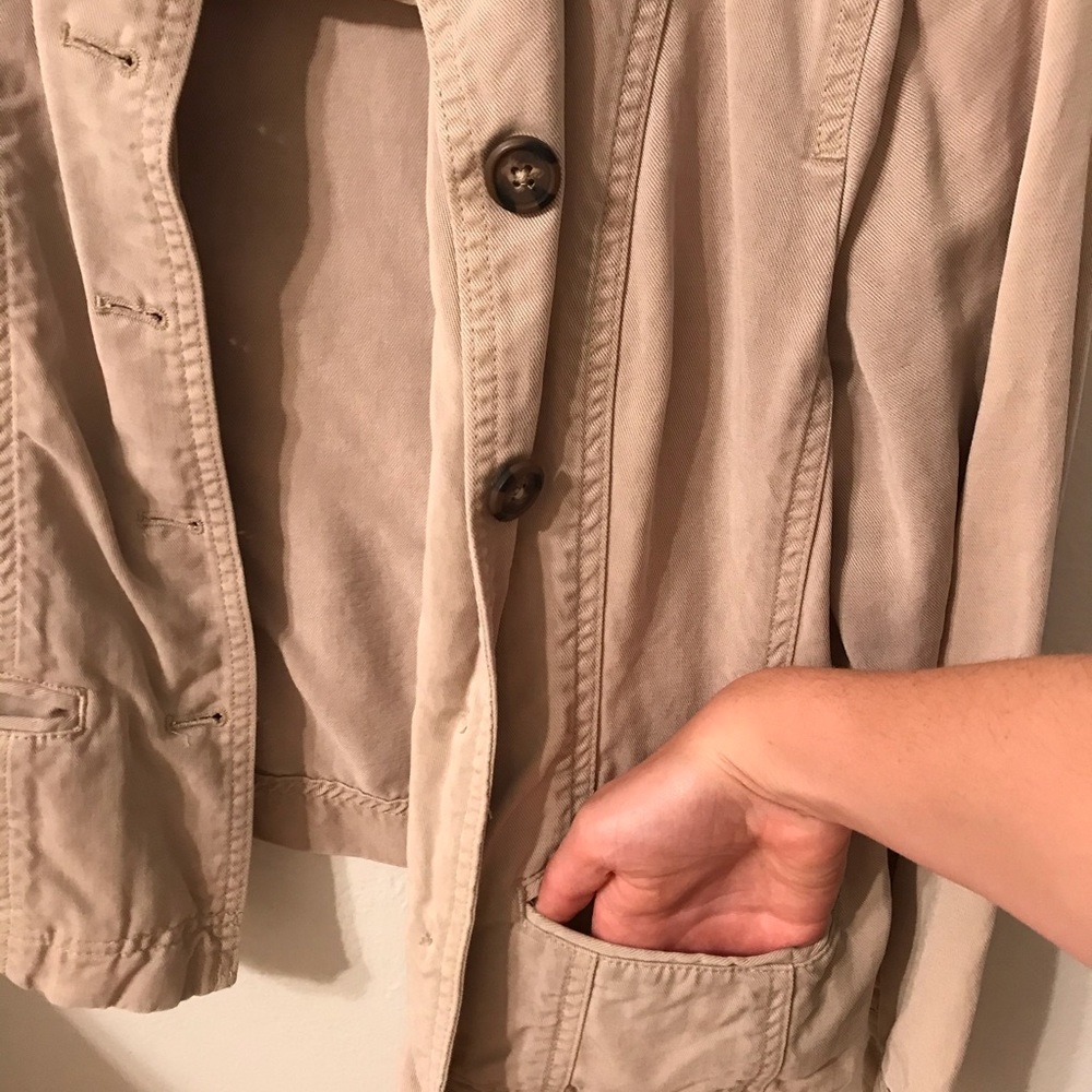 Vintage Style Khaki Women’s Button Up Coat - Picture 2 of 4